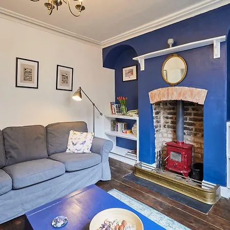 Host & - Clarence Place